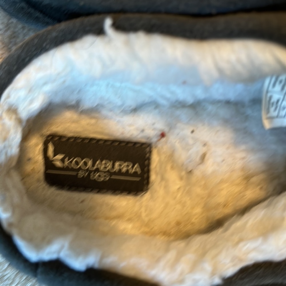 Koolaburra By Uggs men’s size 10 slides - Picture 2 of 4